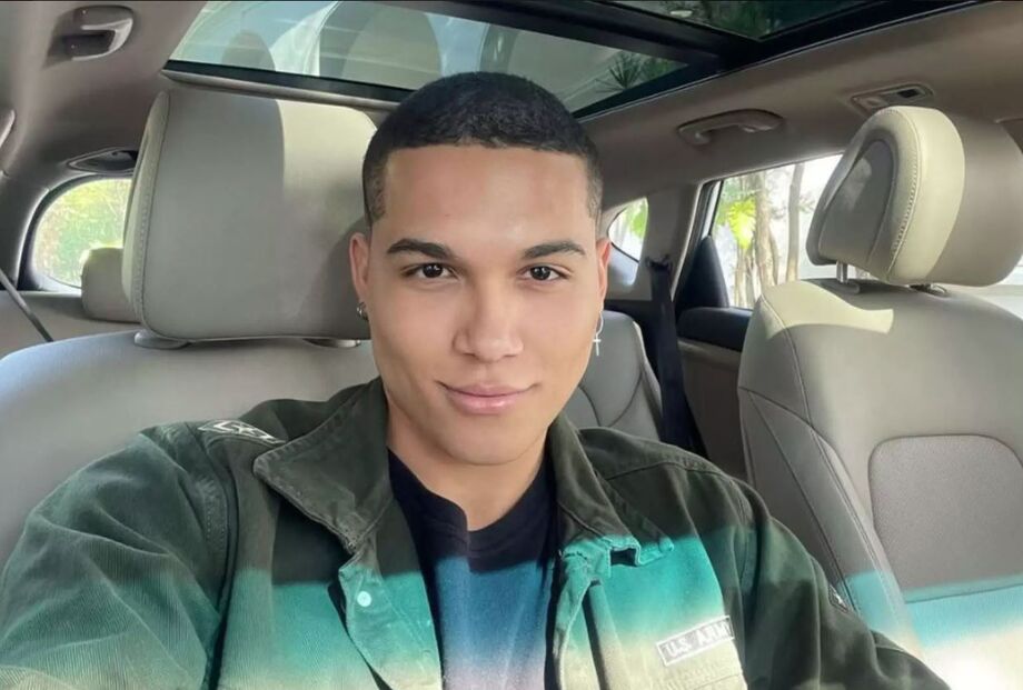 Yago Luiz de Campos, de 25 anos, morreu em Mykonos, enquanto seu amigo Ryan Silveira, de 23 anos, sobreviveu, mas não lembra o que ocorreu.