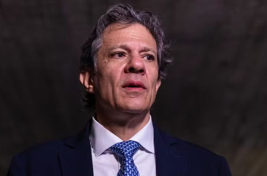 Ministro da Fazenda, Fernando Haddad, reforça a necessidade de compensação de receitas no projeto de ampliação da isenção do IR.