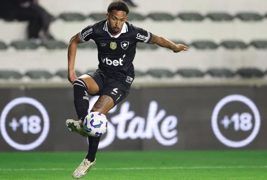 Vitinho, do Botafogo, foi convocado para os dois últimos jogos do Brasil nas Eliminatórias da Copa de 2026