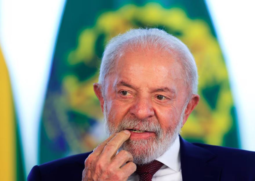 Governo Lula projeta rombo 'real' de R$ 23,3 bi nas contas públicas no ano que vem; proposta prevê salário mínimo de R$ 1.631 e Bolsa Família de R$ 158,6 bi