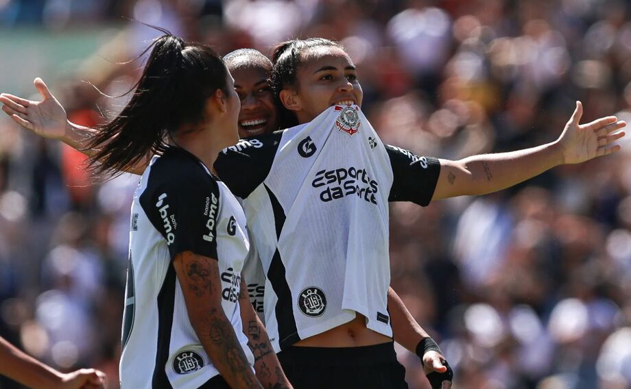 Corinthians e Cruzeiro confirmam favoritismo e fazem a grande final do Brasileirão Feminino 2025