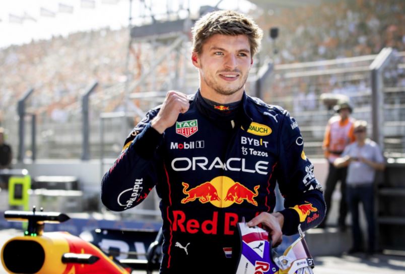 Max Verstappen comemora segundo lugar em casa e reconhece dificuldade contra a McLaren