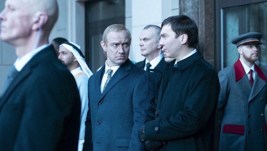 Jude Law vive Vladimir Putin em The Wizard of the Kremlin, filme que concorre ao Leão de Ouro em Veneza.