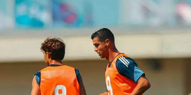 Cristiano Ronaldo prorrogou seu vínculo com o Al-Nassr, no fim de junho, até 2027