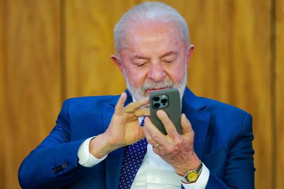 O presidente Luiz Inácio Lula da Silva voltou a criticar o governo dos Estados Unidos nesta quarta-feira, 13