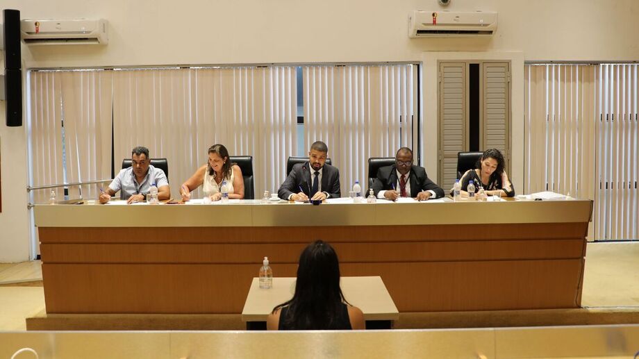 Candidata passa por entrevista de heteroidentificação na sede do Tribunal de Justiça de Mato Grosso do Sul; etapa é obrigatória para autodeclarados negros nos concursos do Enam e Enac.