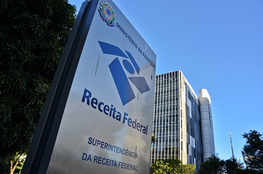 Fachada da Receita Federal.