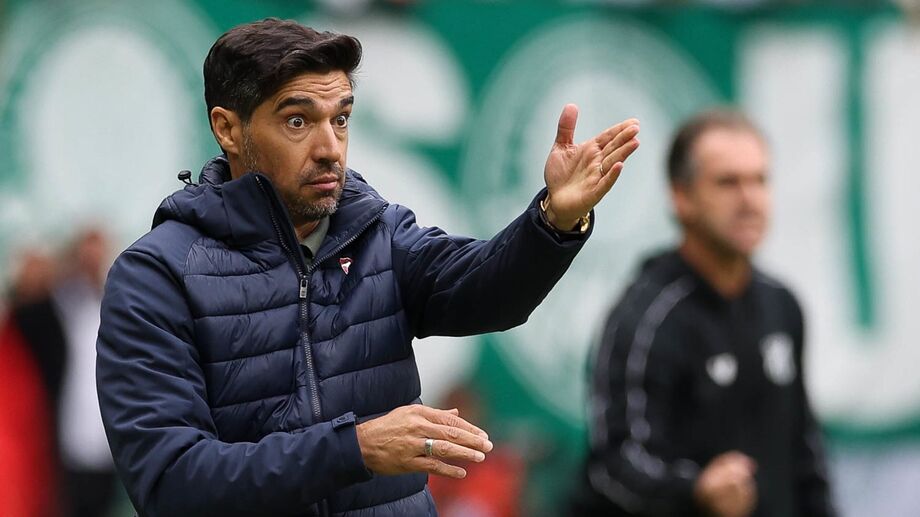 Abel Ferreira desabafa: 'É difícil explicar para as minhas filhas por que o pai foi xingado'