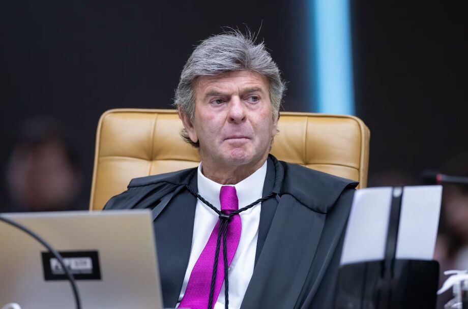 Luiz Fux se baseou em decisões anteriores para negar a prisão domiciliar.