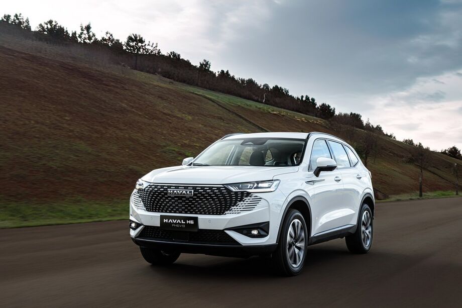 O Haval H6 PHEV19, híbrido da GWM, foi eleito o melhor da categoria até R$ 300 mil no Prêmio Melhor Compra 2025, reforçando a presença da marca no mercado brasileiro.
