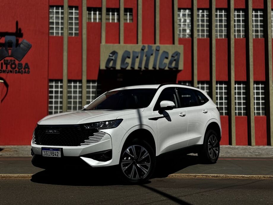 Frente do SUV híbrido GWM Haval H6, que terá produção iniciada em Iracemápolis (SP) no dia 15 de agosto, registrado em Campo Grande (MS).