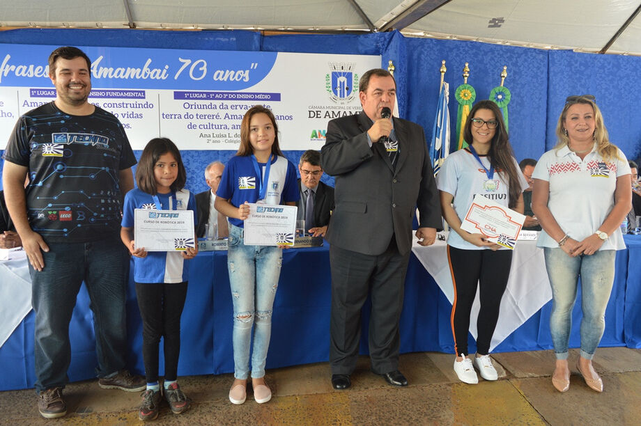 Premiação do Concurso de Frases 'Amambai 70 anos', realizado em 2018, que inspirou a retomada da disputa em 2025