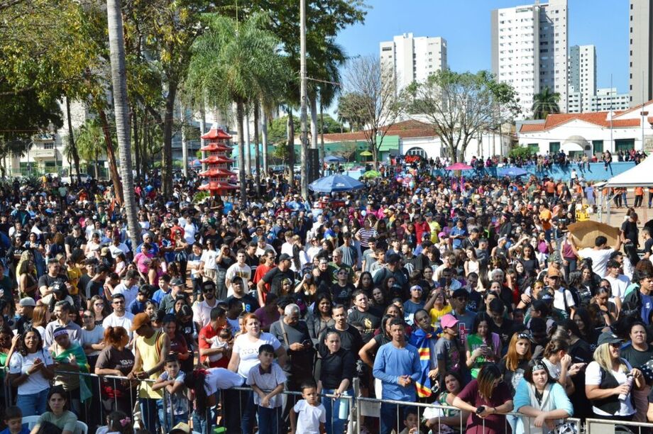Considerado uma das maiores manifestações cristãs do Estado, o evento teve início na Praça do Rádio Clube e seguiu até os Altos da Avenida Afonso Pena
