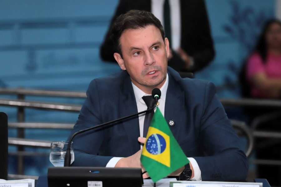 A audiência pública está sendo realizada após pedido do vereador André Salineiro