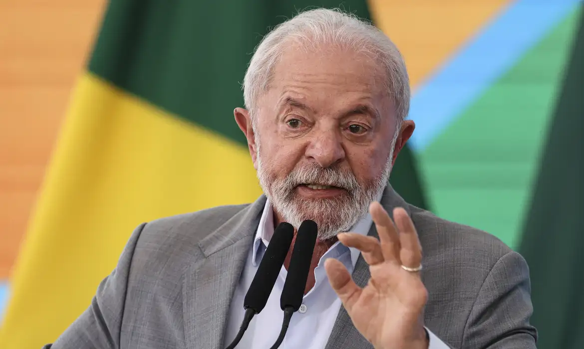 Lula reafirma disposição para diálogo com os EUA e foca em minimizar impactos das tarifas comerciais