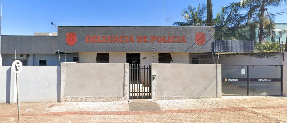 Ele trabalhava na Delegacia de Polícia de Santo Antônio do Sudoeste.