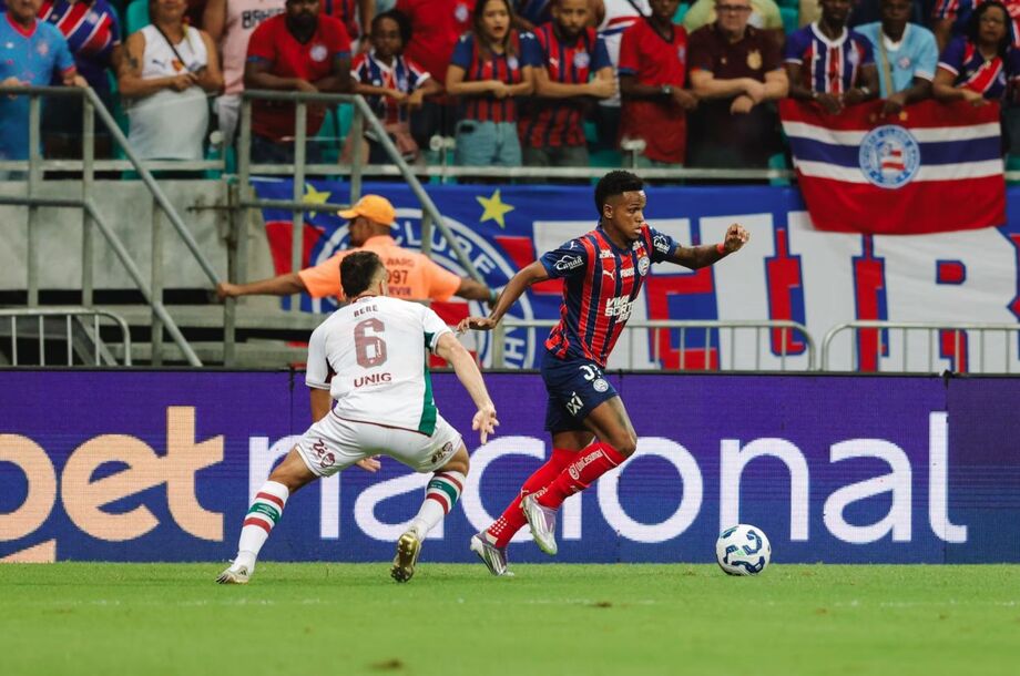 Bahia sai na frente em disputa com Fluminense por vaga na semifinal.