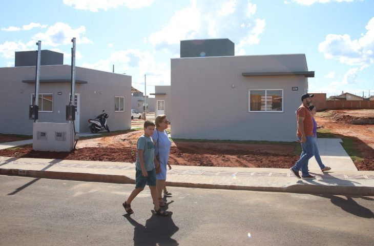 Política habitacional de MS já beneficia mais de 30 mil famílias com moradias e regularização fundiária