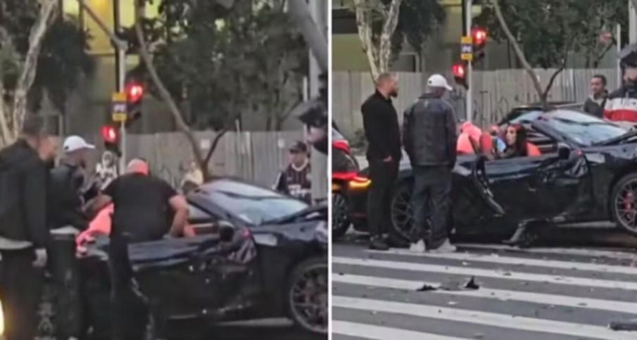 Gato Preto bate Porsche, que fica destruído, na Avenida Faria Lima. Ele estava com a namorada Bia Miranda