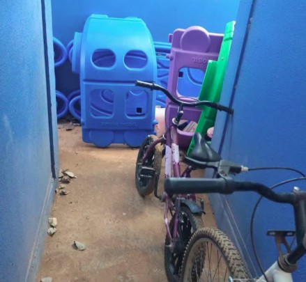 A bicicleta foi roubada às 17:09h de ontem (22)