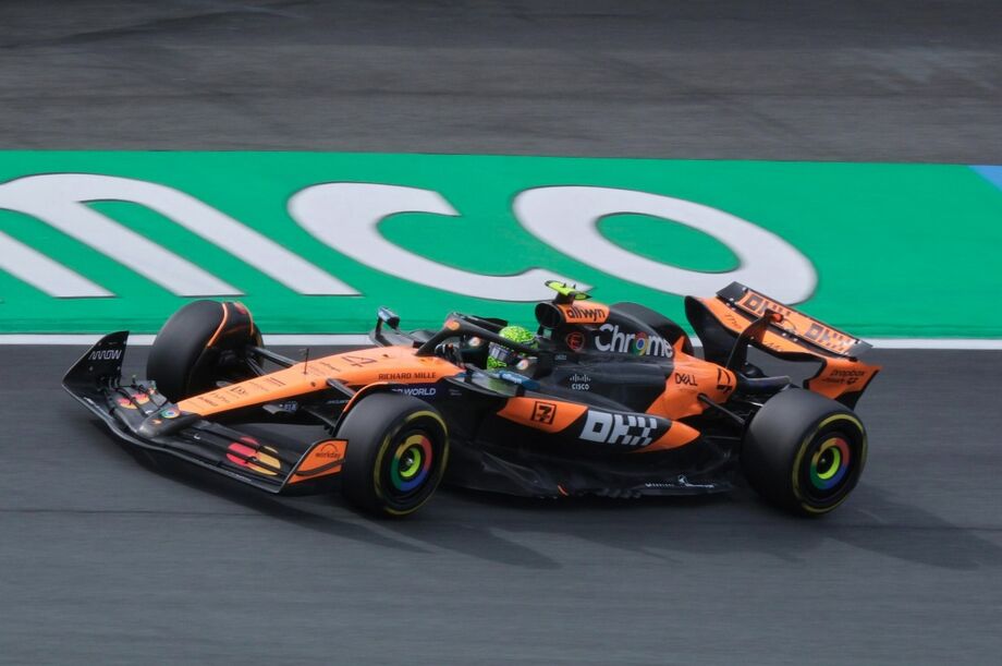 Lando Norris, da McLaren, vence o primeiro treino livre do GP da Holanda