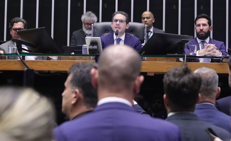 Motta é um dos patrocinadores desse projeto de lei, que ele define como um criador de um 'ECA digital'.