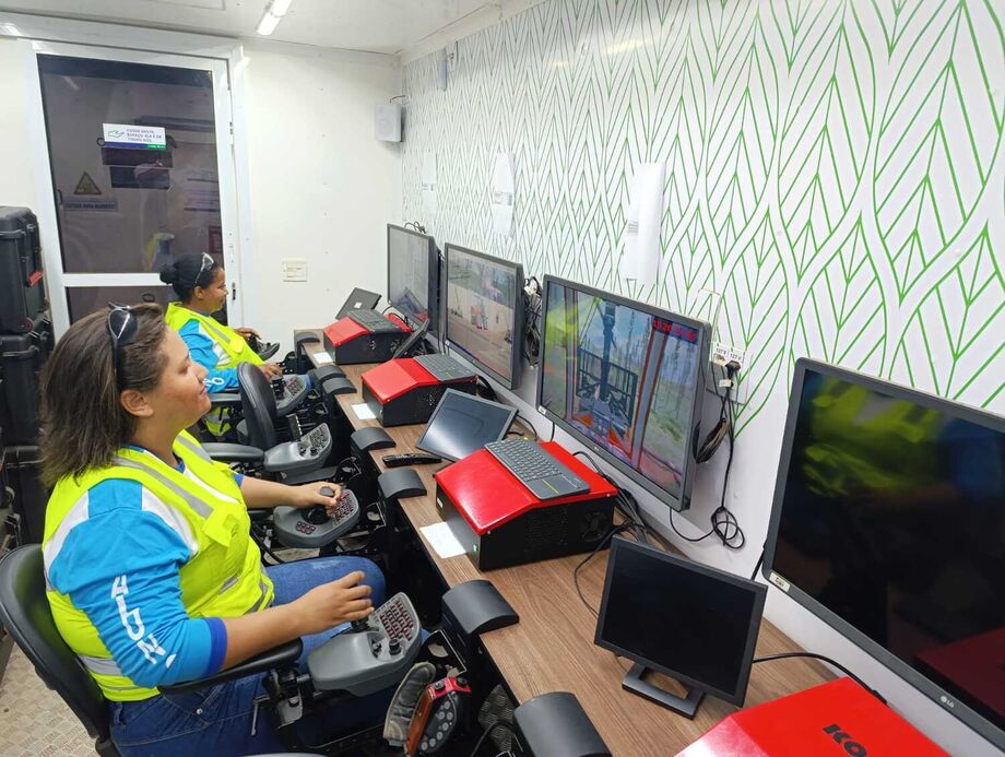 Programa de capacitação usa simuladores e peças reais para treinar profissionais florestais