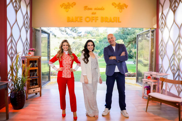 Da esquerda para direita, a chef Beca Milano, a apresentadora Nadja Haddad e o chef Giuseppe Gerundino.