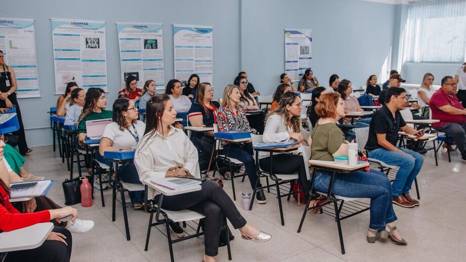 A capacitação é destinada a profissionais da área da saúde, que irão se aprofundar em práticas de vigilância epidemiológica, com foco na preparação e resposta rápida a surtos e emergências em saúde.