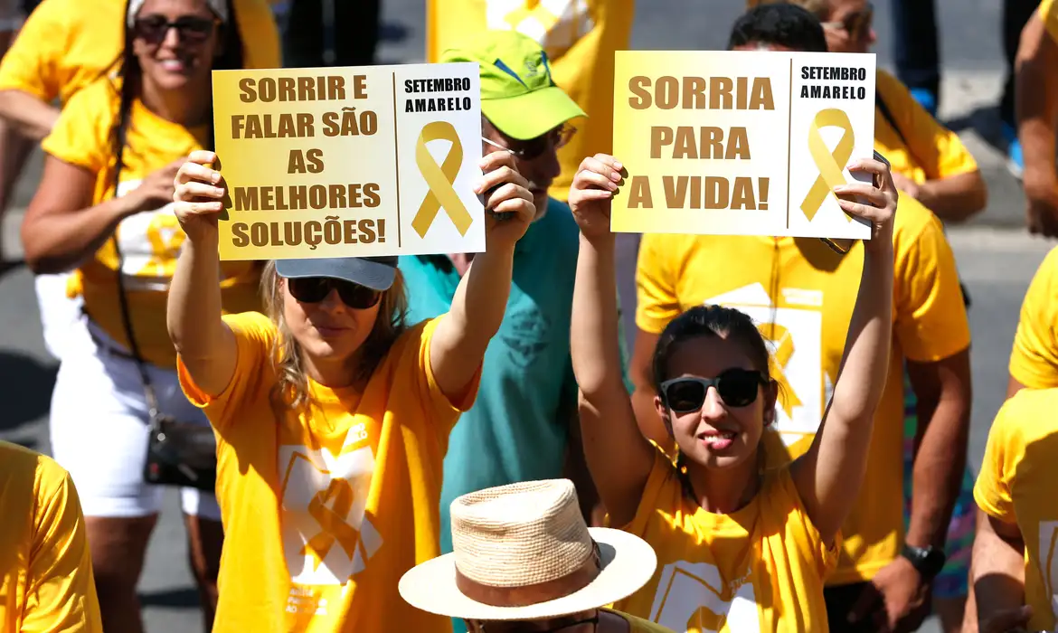 Acolhimento da família, escola e serviços de saúde é fundamental