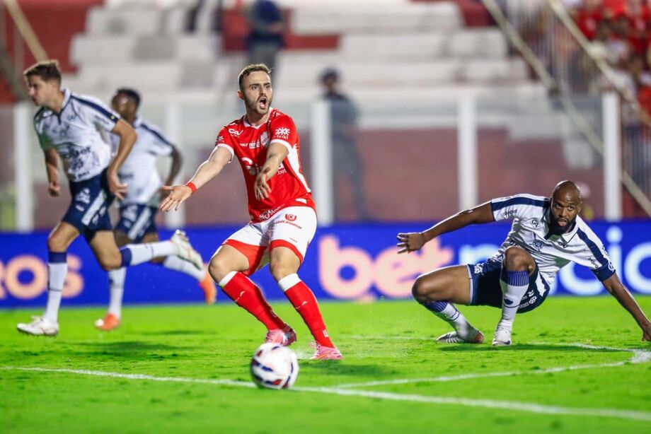 Vila Nova sofre empate do Remo no fim e desperdiça chance de subir na classificação da Série B