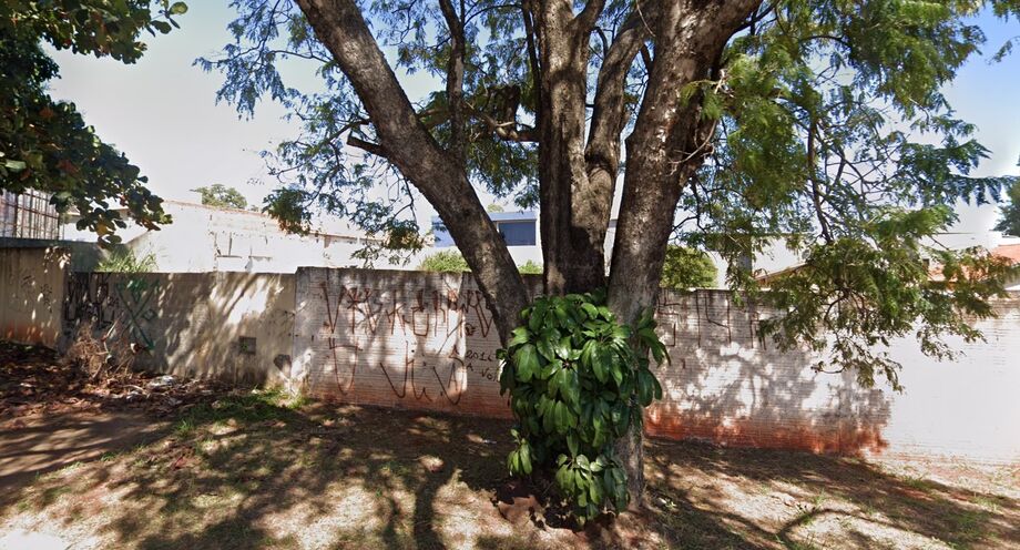 Terreno da Prefeitura na Rua Jeribá, em Campo Grande, que será leiloado em outubro.