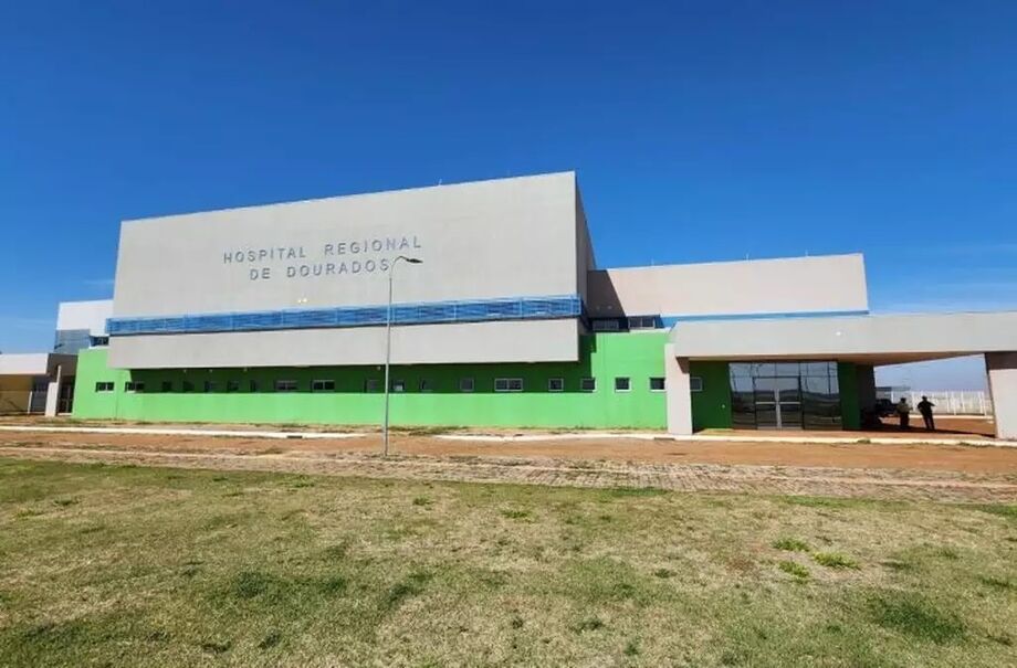 Fachada do Hospital Regional de Dourados, que terá anexa a nova Policlínica Cone Sul, com início dos atendimentos em outubro