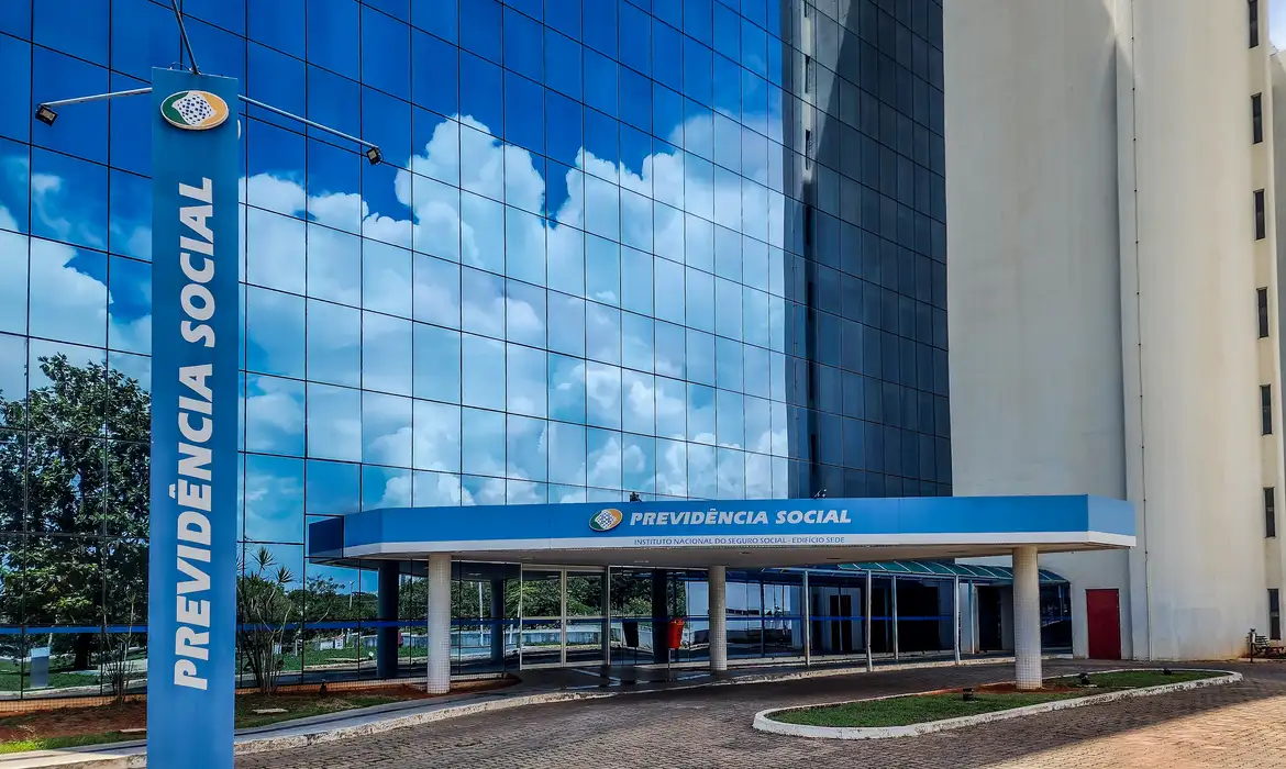 Governo já devolveu R$ 1,53 bilhão a aposentados e pensionistas do INSS vítimas de descontos ilegais.