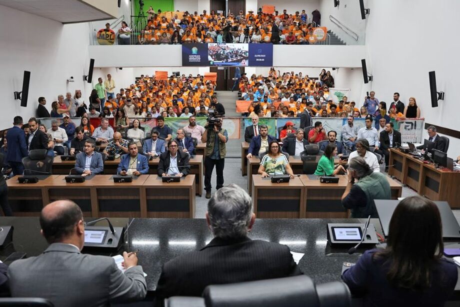 Evento lotou o Plenário Júlio Maia e o saguão da Assembleia Legislativa de MS