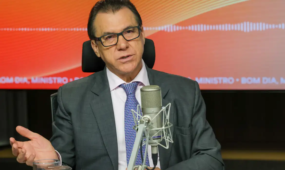 Segundo o ministro do Trabalho e Emprego o modelo 6X1, é a mais cruel das escalas