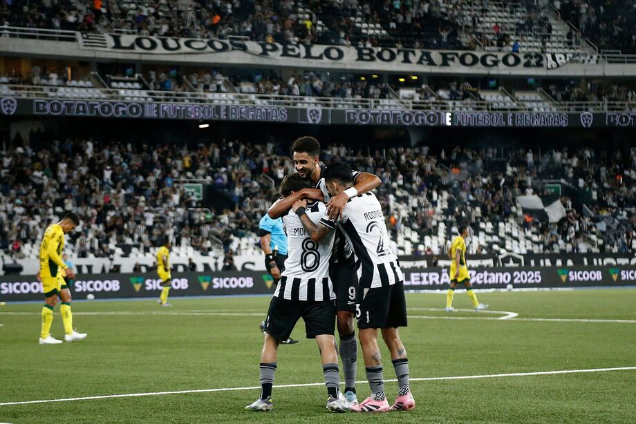 Botafogo começou forte, mas cedeu resultado após o intervalo.