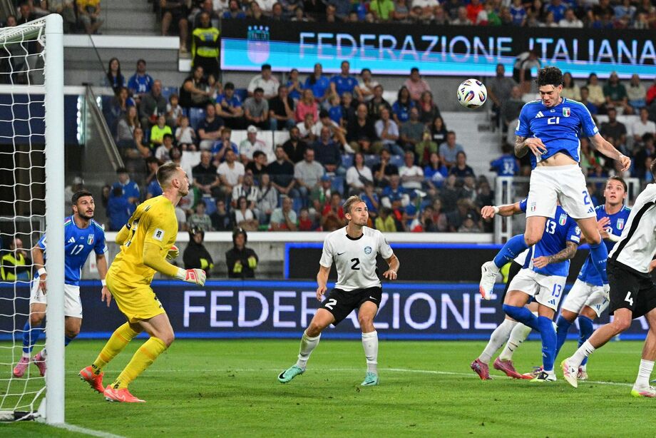 Italianos deram goleada de presente ao técnico Gennaro Gattuso na estreia.