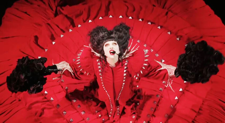 Lady Gaga foi a principal vencedora do VMA 2025, levando o título de Artista do Ano e Melhor Colaboração com Bruno Mars