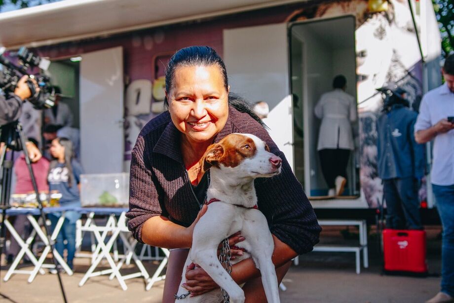 Prefeitura de Campo Grande oferece vacinação gratuita de cães e gatos contra a raiva neste domingo no Shopping Campo Grande.