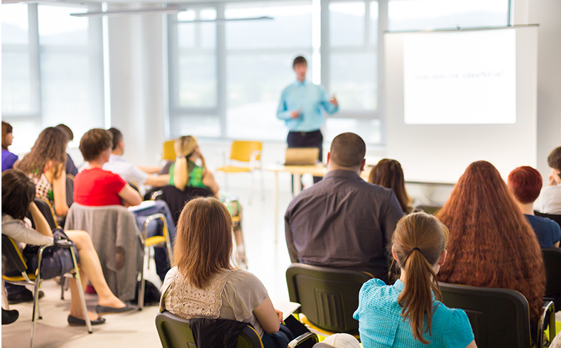 Cursos gratuitos ajudam quem busca o primeiro emprego em Campo Grande