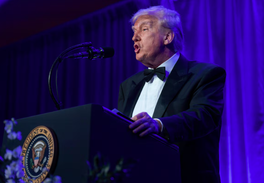 Segundo Trump, negócio de filmes 'foi roubado' dos EUA por outros países.