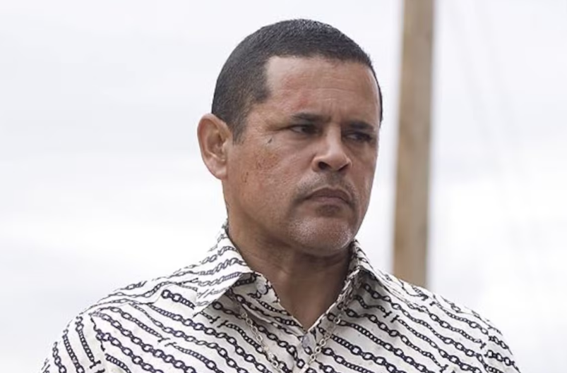 Ator Raymond Cruz, de 'Breaking Bad', é preso após agredir vizinha com mangueira