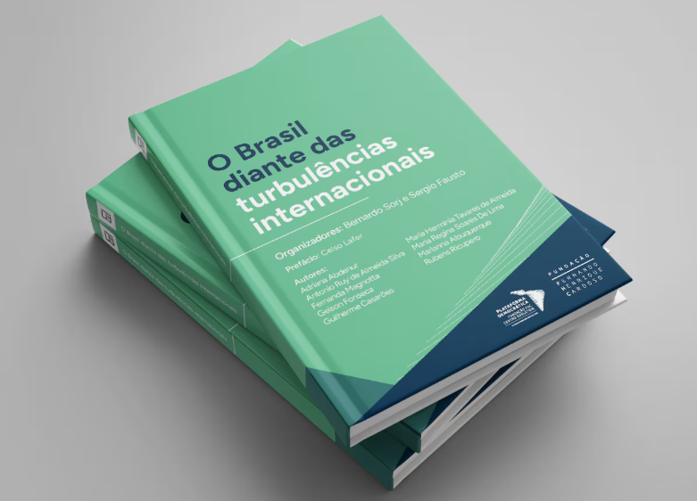 Livro O Brasil Diante das Turbulências Internacionais, publicado pela Fundação FHC.