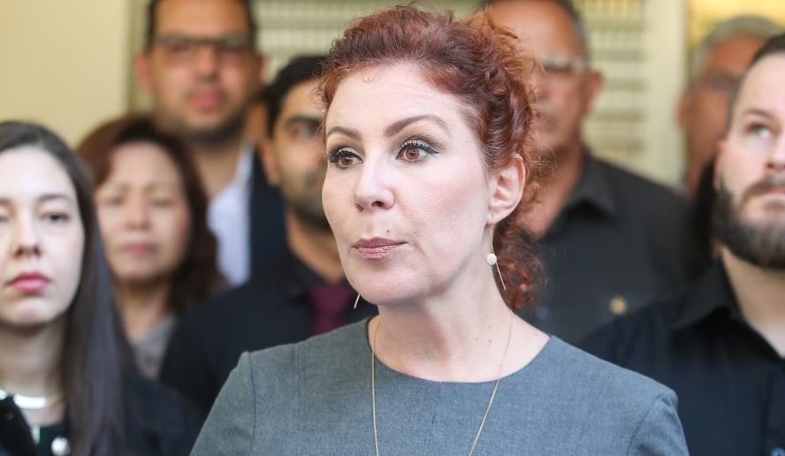 Luciano Hang enviou R$ 5 mil via Pix para Zambelli, aponta PF