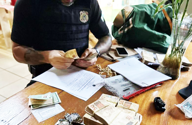 Dinheiro apreendido em operação contra grupo ligado ao tráfico internacional com ramificações em MS