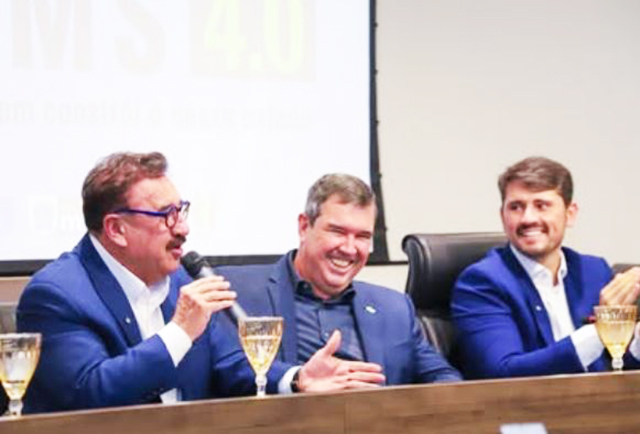 O evento contou com a participação do animador do SBT, Ratinho. A capacitação da Assomasul vai atingir servidores de todas as cidades de MS com foco em educação e gestão pública