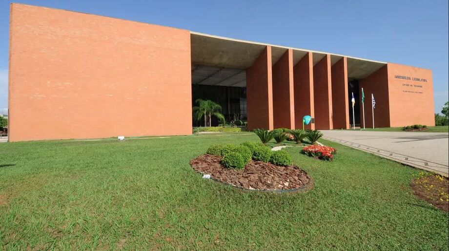 Mandados de busca e apreensão foram cumpridos na Assembleia e residências de investigados na segunda fase da Operação Fames19