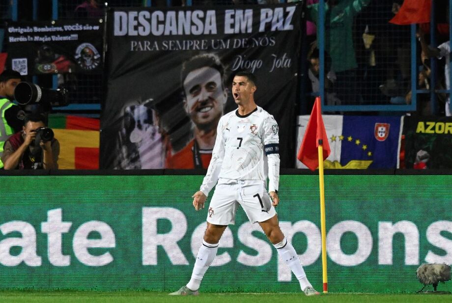 Cristiano Ronaldo assumiu o protagonismo de Portugal em jogo que teve homenagens a Diogo Jota.