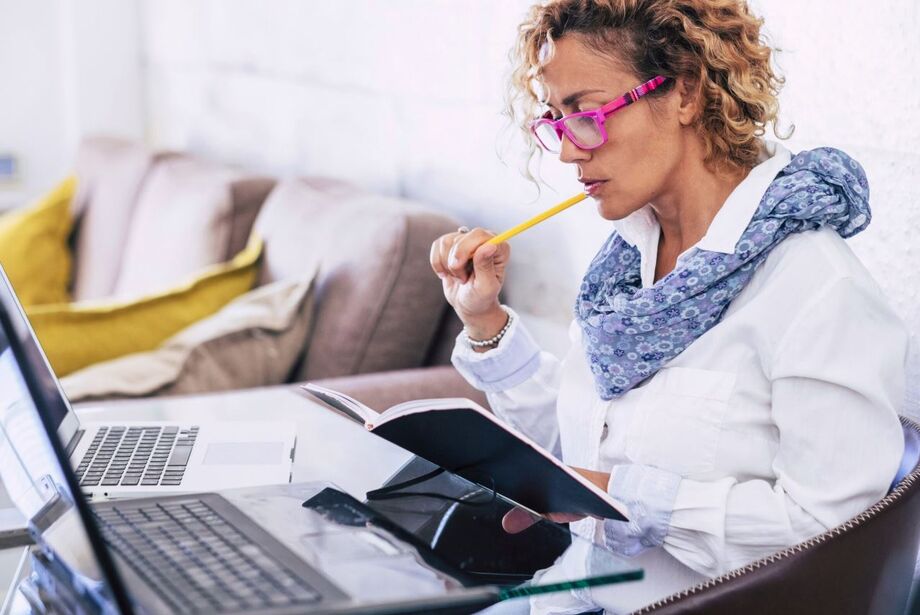 Comparados à média dos consumidores globais, brasileiros estão entre os que mais pesquisam antes de comprar
